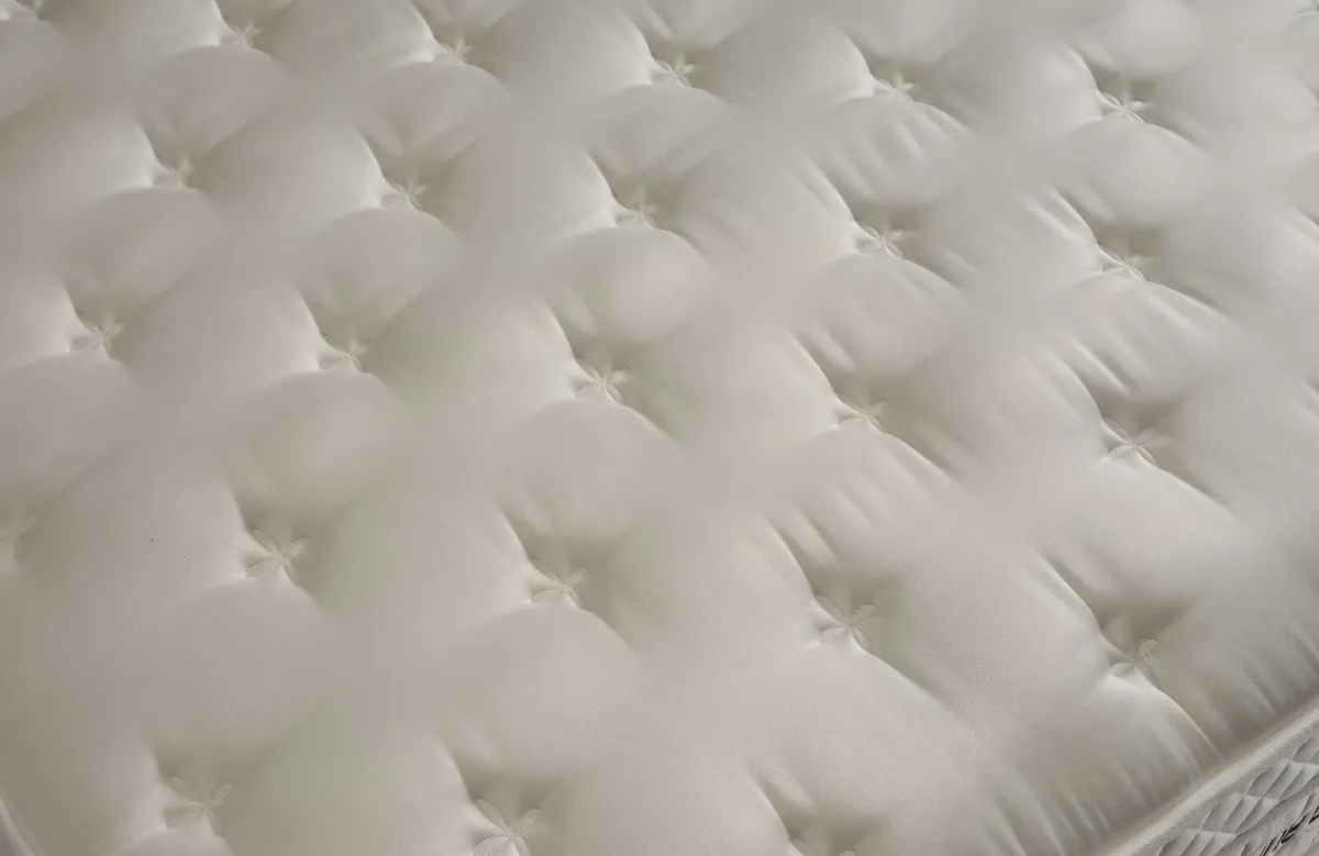 Cloud Line Latex Pro Yatak
